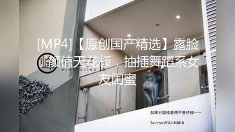 商城跟随抄底跟男友逛街的时尚美眉 黑丝蕾丝透明小内内好性感